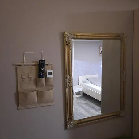 Motel 